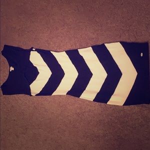 Guess dress black and white XS